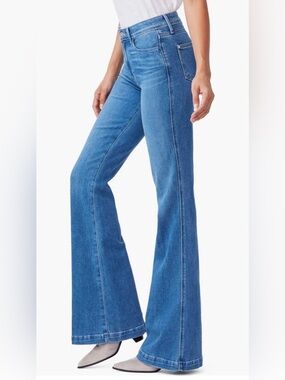 Paige NWT Genevieve Modern High-Rise Blue Flare Jeans Size 33